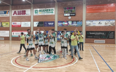 La comunió entre l'OAR Gràcia i la graderia es va tornar a fer notar | Sergi Park